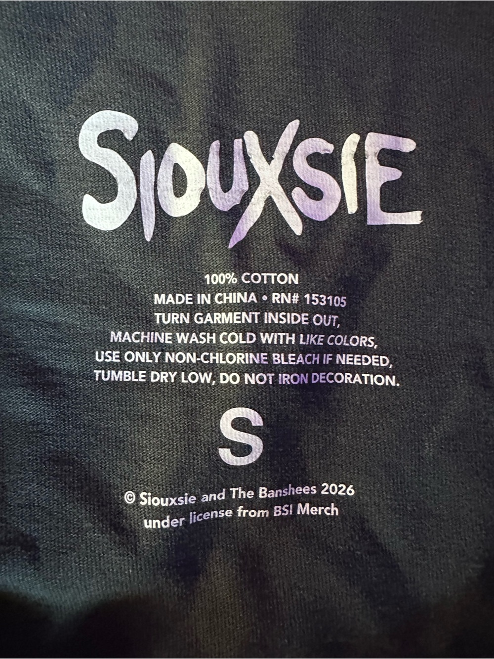 Hot Topic Black Siouxsie and the Banshees Off the Shoulder Graphic Tee - Picture 7 of 10